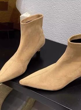 靴子女短靴黑色软底弹力女瘦瘦靴简约单靴尖头跟小学院风细跟绒面