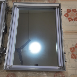 定做剧组化妆镜箱带镜子带灯手提式铝合金设备器材航空运输箱铝箱