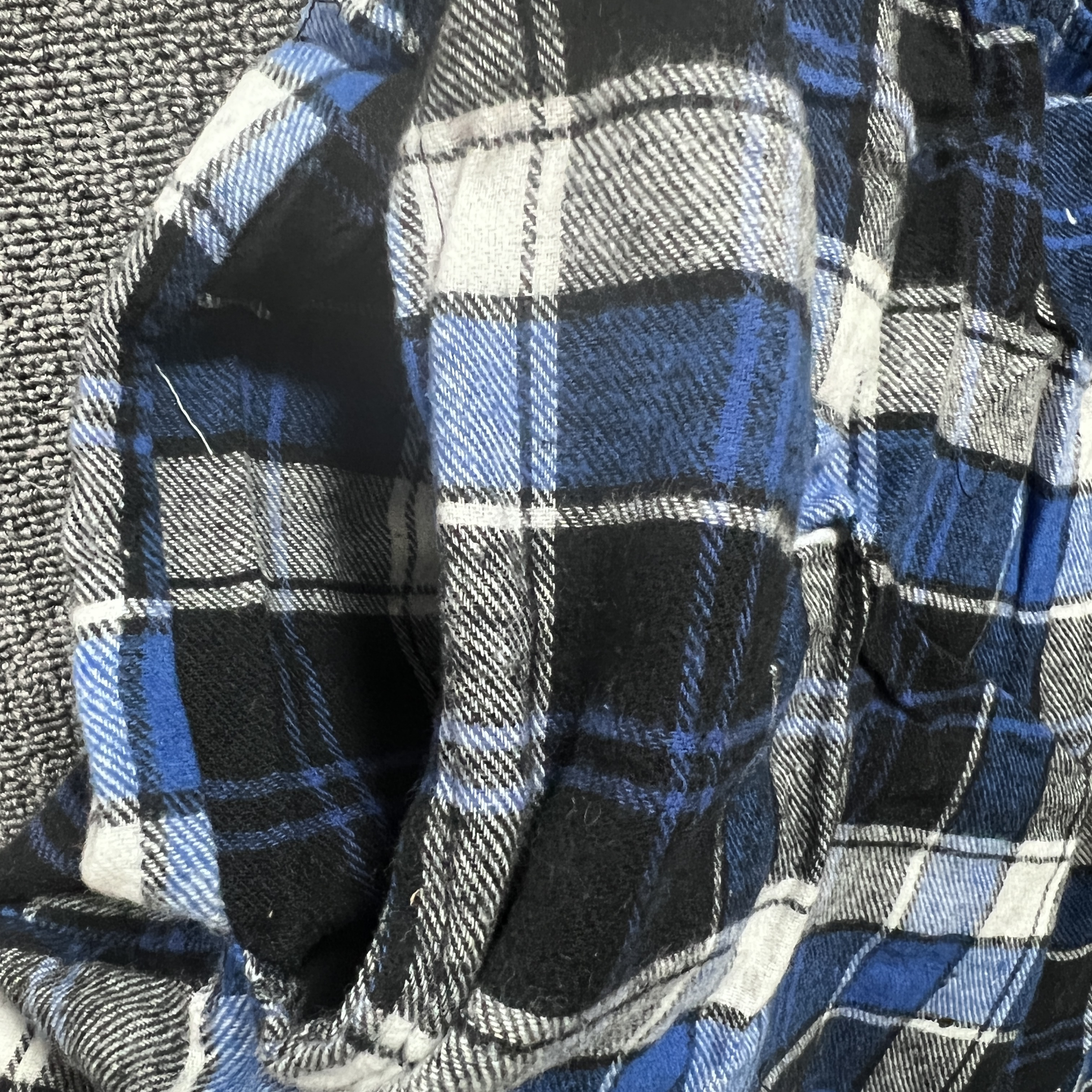 男生穿格子款家居服睡裤家居裤长裤