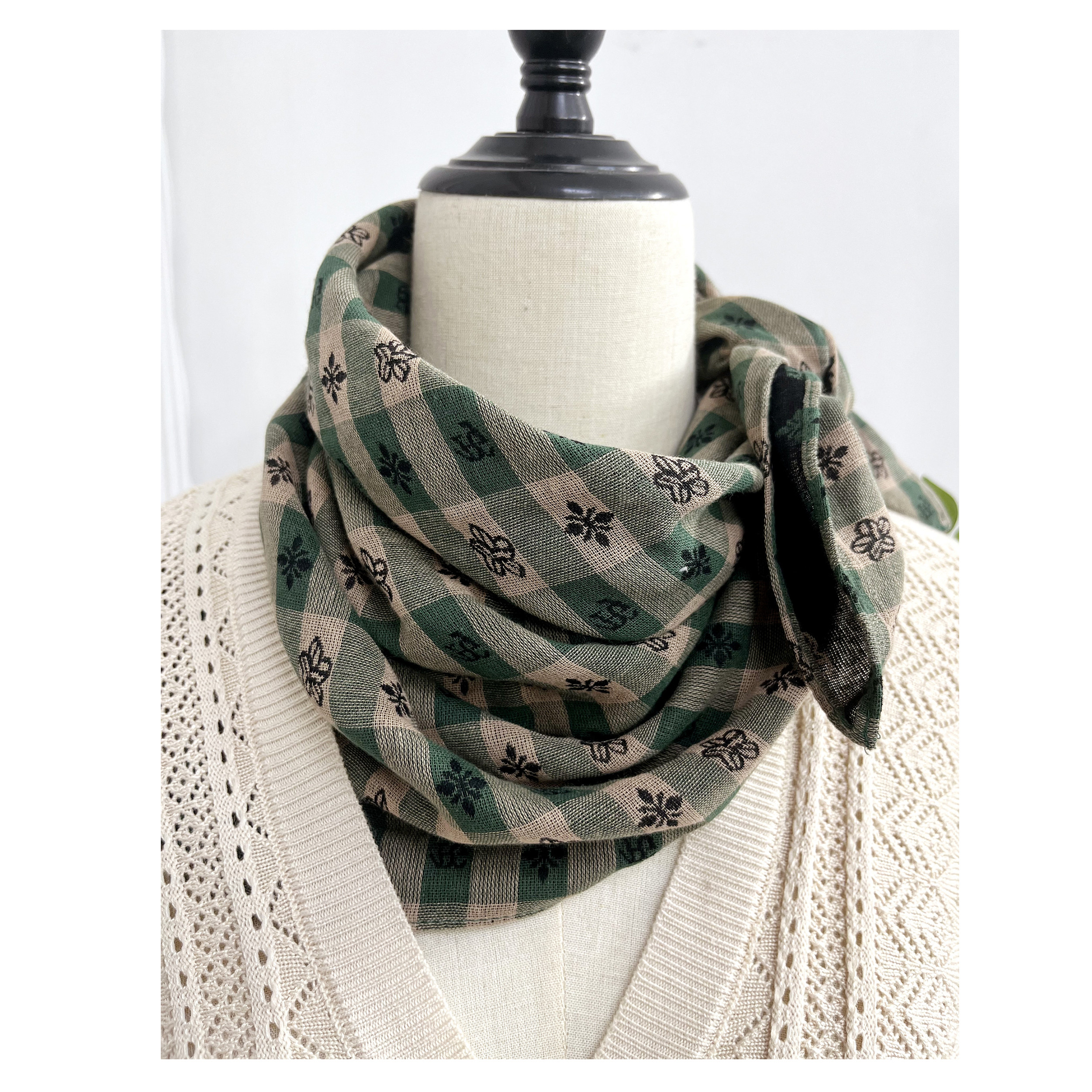 秋冬全棉双面碎花方巾 经典耐看护颈秋冬保暖小领巾不起球无静电