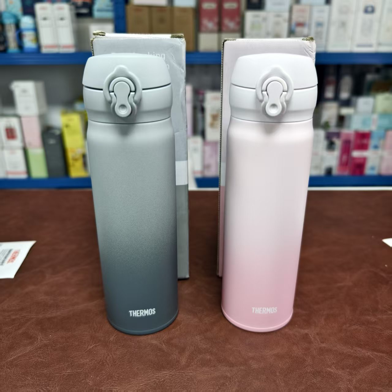 盒损膳魔师台湾版不锈钢渐变轻量保温杯500ml 磨砂+光面两种手感
