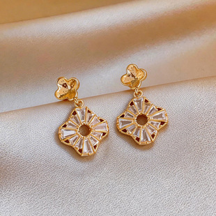 Zircon Earrings Floral Studs Vintage Chic Pearl French