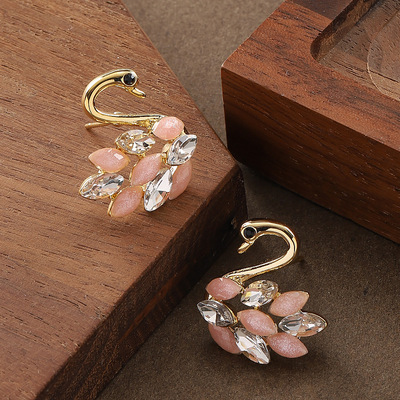 轻奢风爆闪水晶玻璃天鹅耳钉银针