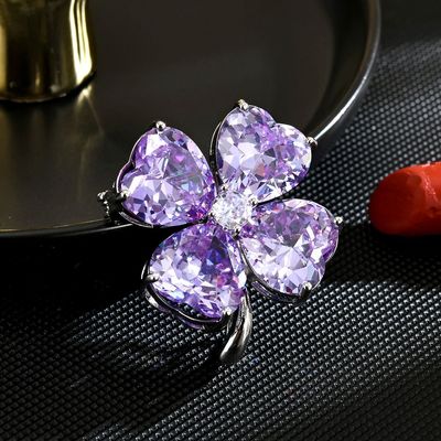 优雅清新好运甜美精致四叶草胸针