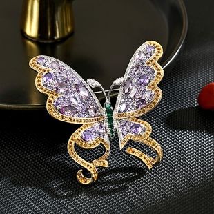 Luxury 3D Butterfly Brooch Elegant Insect Design Pin