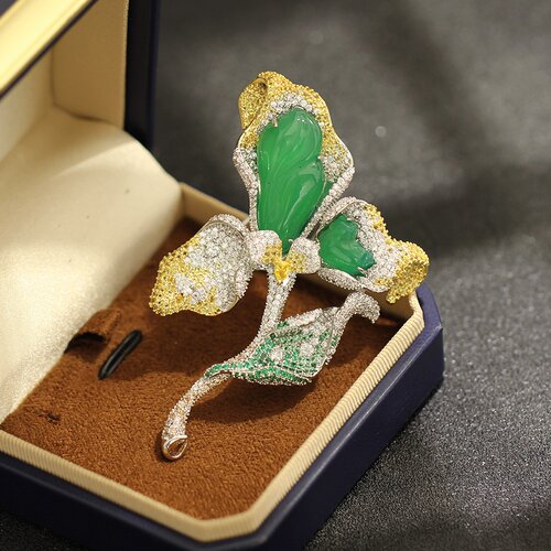 满镶锆石感花朵胸花兰花胸针