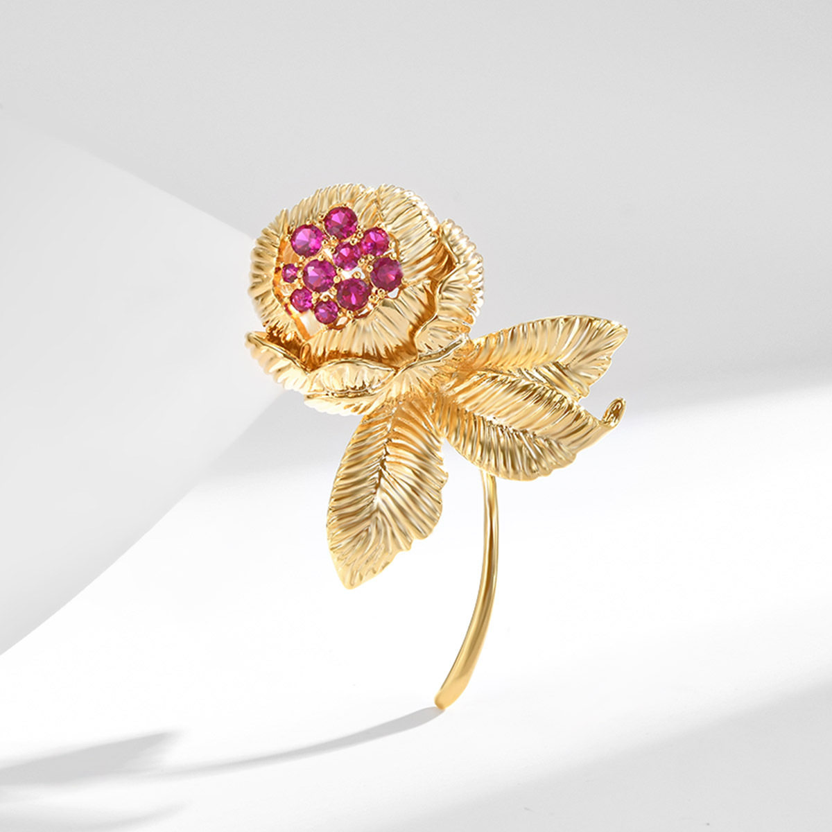 法式轻奢玫瑰优雅胸针