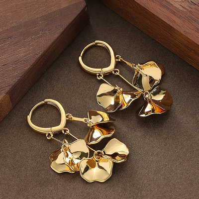 精致立体银杏叶流苏耳环