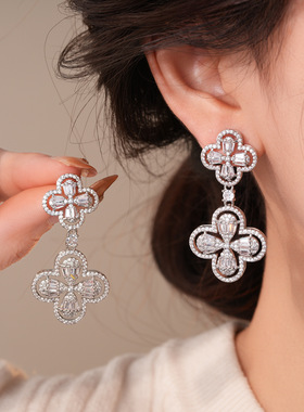 Sparkling Hollow Earrings, Zircon Floral Luxury Drop Earring