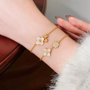 Minimalist French Bangle Floral Zircon Shell Bracelet