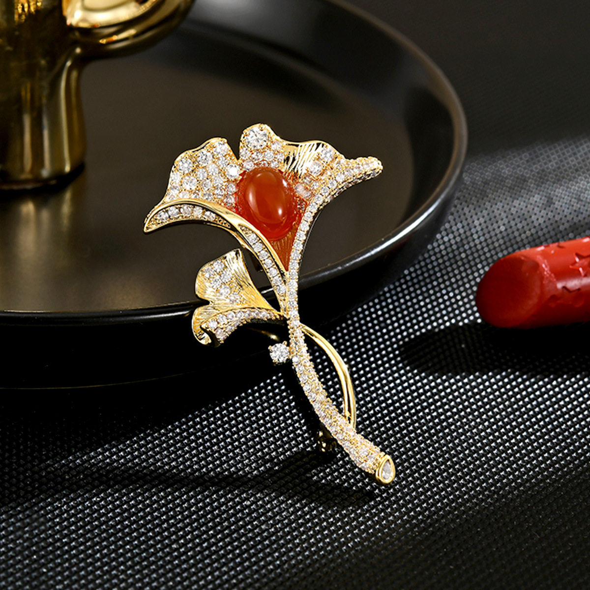 高级感微镶氧化锆双层银杏叶胸针