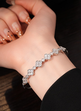 超闪锆石几何圆形花朵卡扣手镯