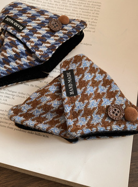 Vintage Autumn Fabric Plaid Triangle Hair Clip Elegant