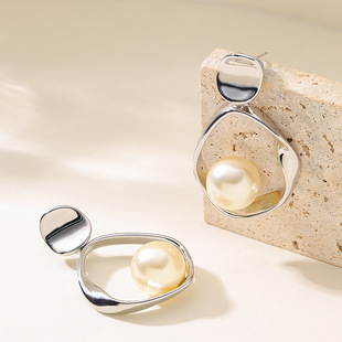 Vacation Circle Studs Minimalist Geometric Earrings Pearl