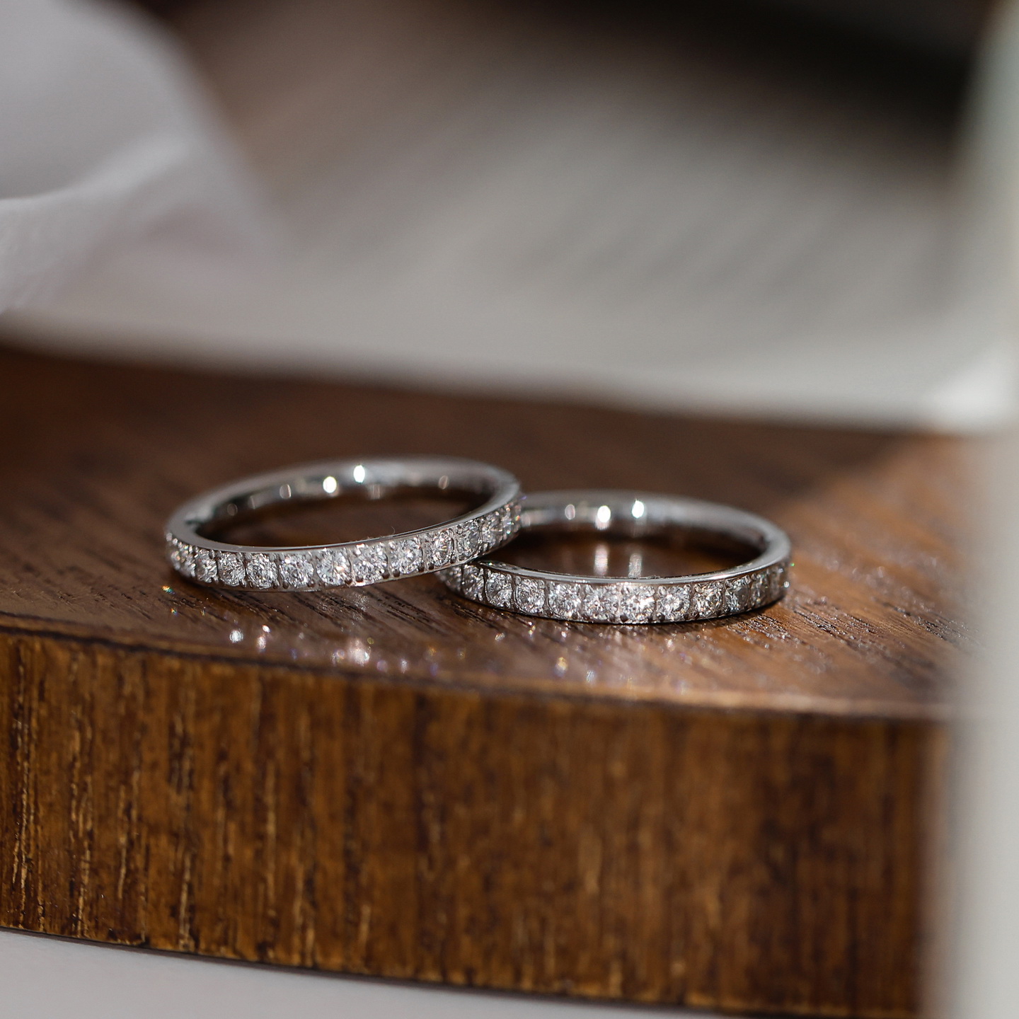 不掉色~超闪整圈银色微镶锆石戒指女指环食指可叠戴轻奢高级配饰 - 封面