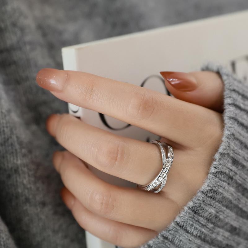 不掉色~银色方锆石交叉戒女食指高级设计感轻奢潮超闪配饰