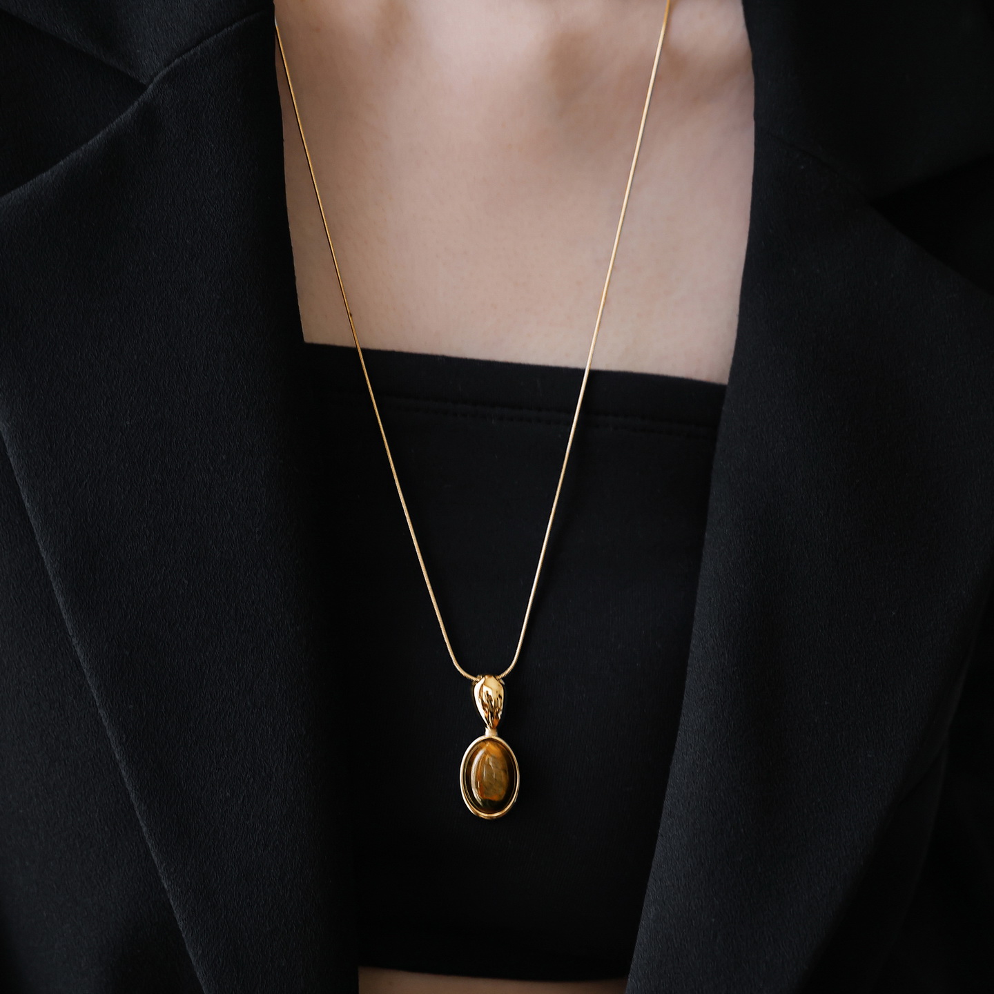 不掉色复古高级感椭圆虎眼石项链