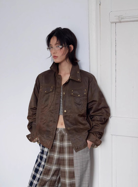 UN 2026春款上新！ 复古折痕洗褪撞钉夹克外套女260013