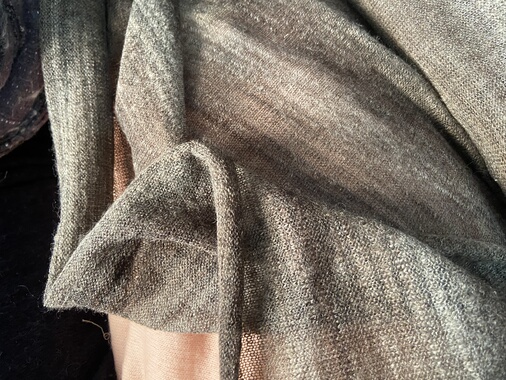 d0131 渐变色针织羊绒设计师布料三米乘1.20