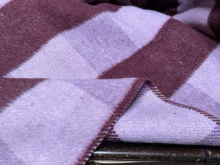 T1229高端格子羊绒设计师布料2.6米乘1.45米