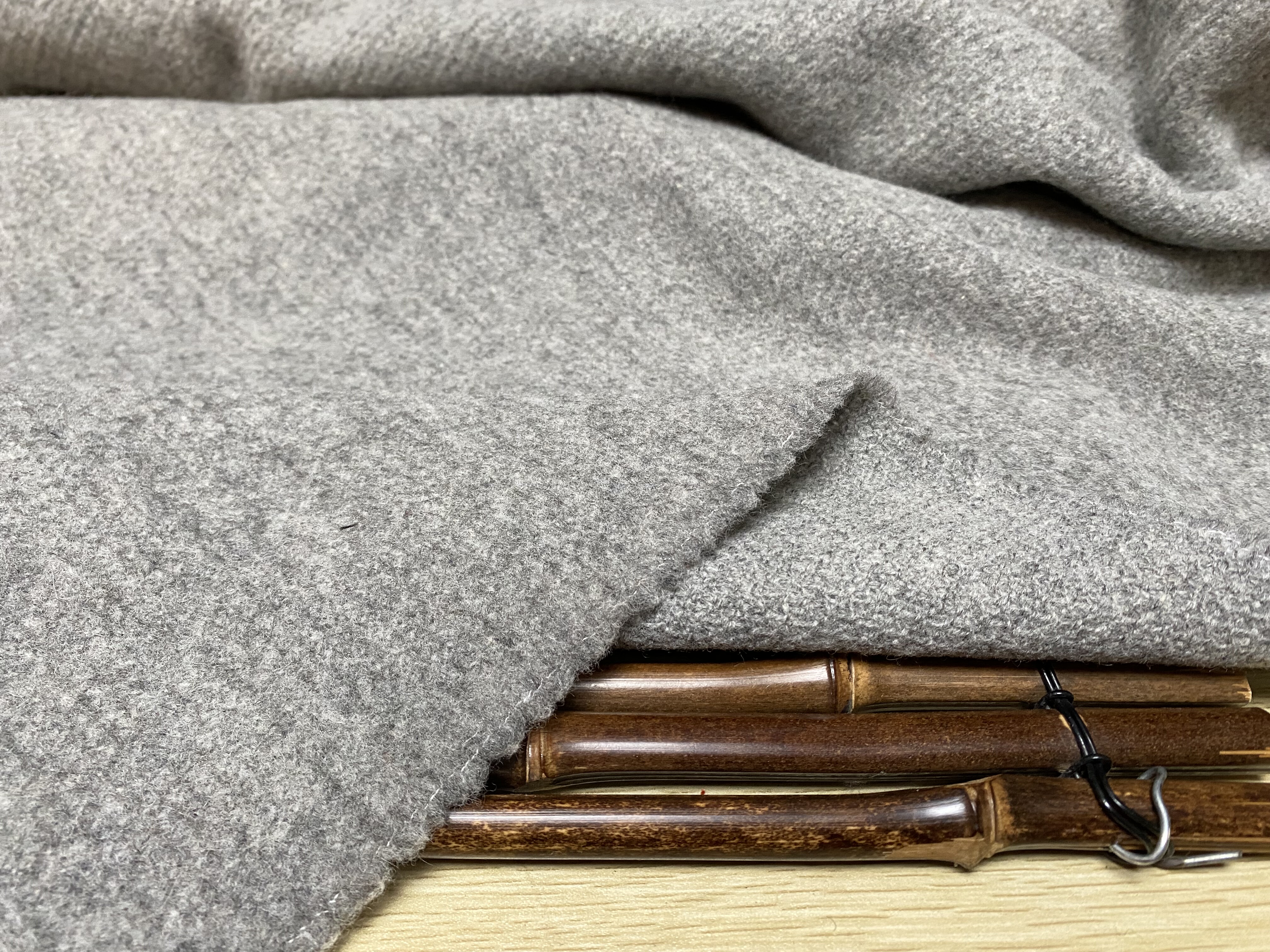 T1124 日本羊绒设计师布料1.8米×1.3米