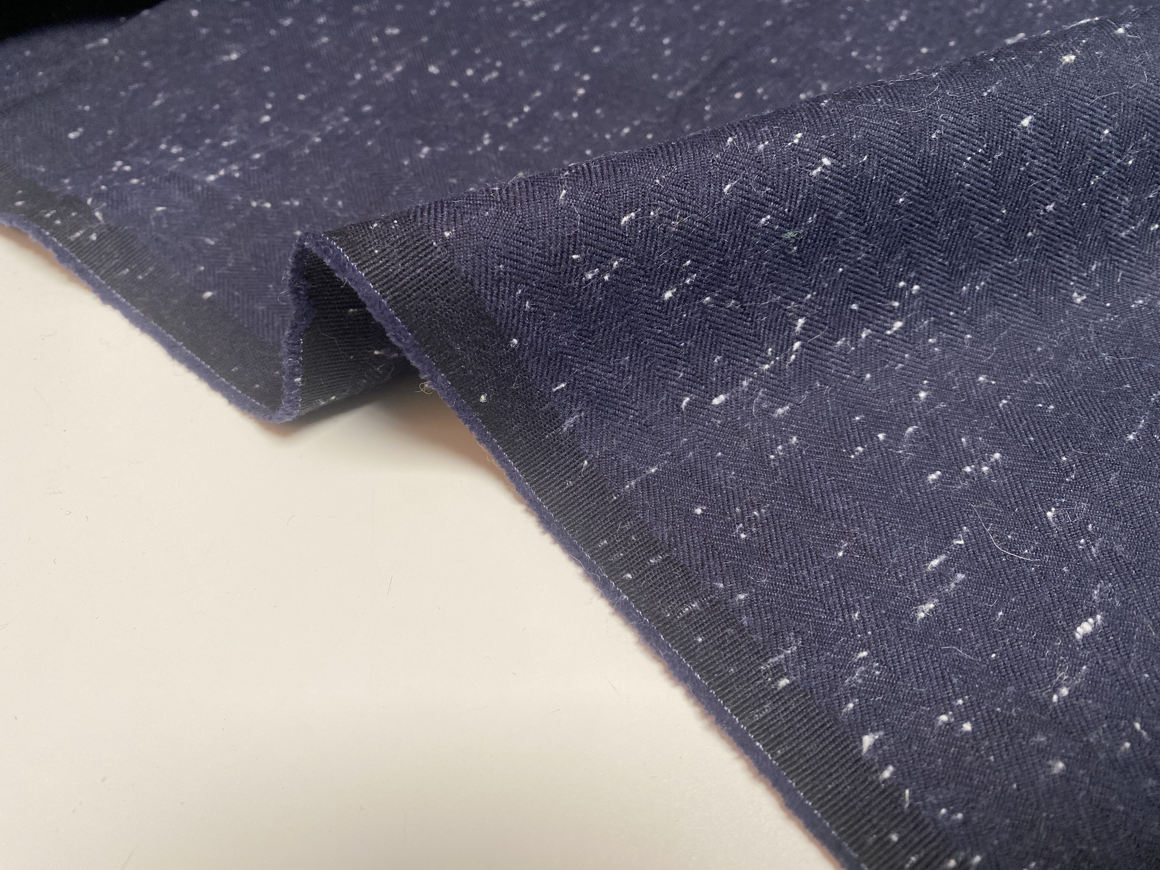 L1119 纯棉设计师布料三米乘1.40