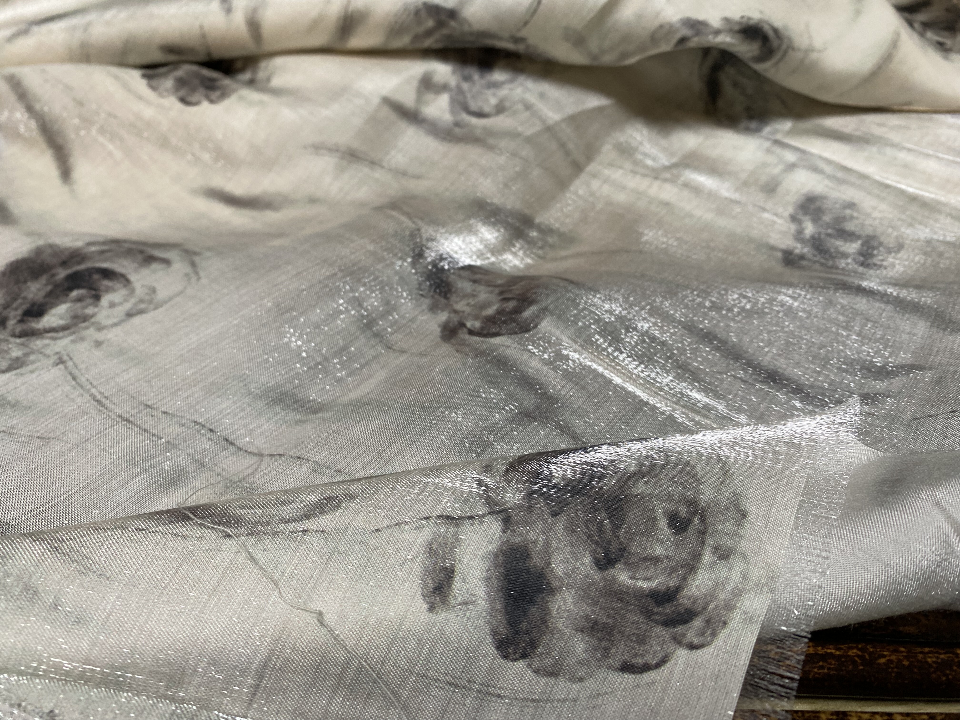 T117 亮施醋酸设计师专用布料1.85米×5米