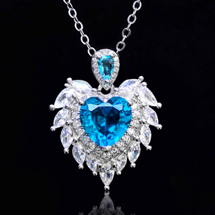 气质高定珠宝设计款天使之翼吊坠仿真海蓝宝心形项链公主粉钻配饰