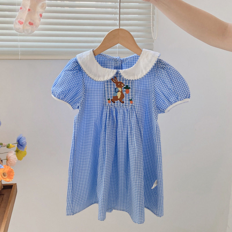 韩国童装彼得兔打缆女童连衣裙2025夏款娃娃领短袖格子女宝宝裙子
