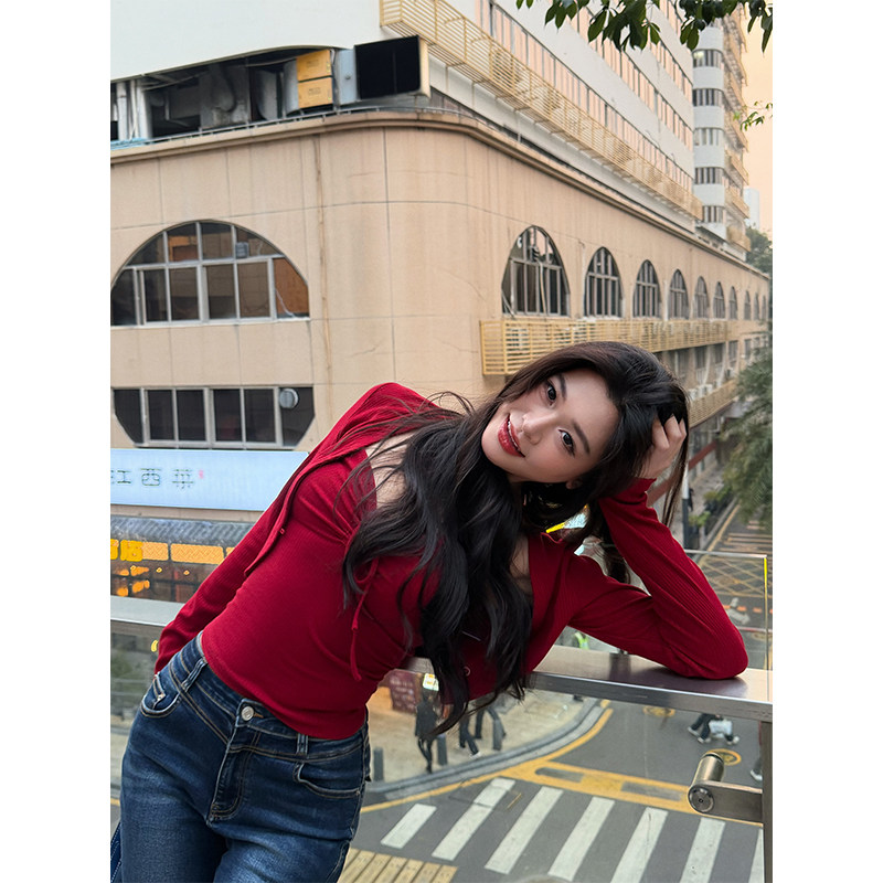六指导 温柔出击 法式针织开衫吊带女新款修身显瘦气质上衣两件套