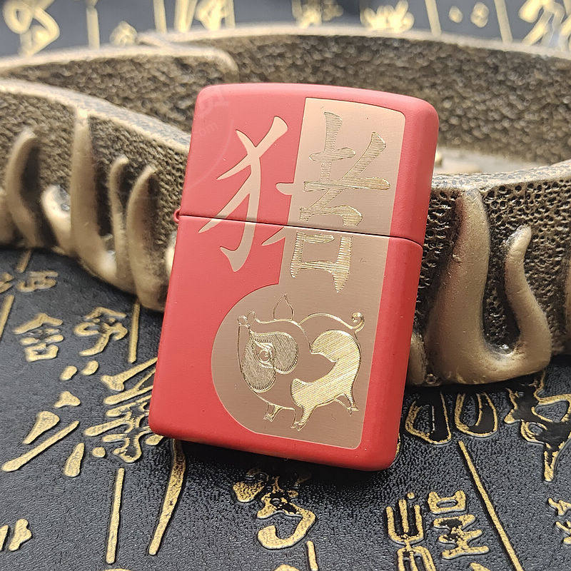 zippo红色哑漆生日煤油打火机