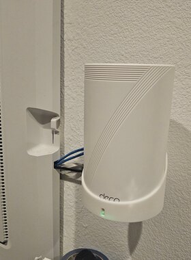 适用TPlink BE65-5G BE9300/HB710 BE21000 BE75壁挂支架收纳架