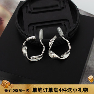 莫比乌斯环百搭无耳洞蚊香盘耳夹无痛耳饰简约冷淡风扭曲C圈耳环