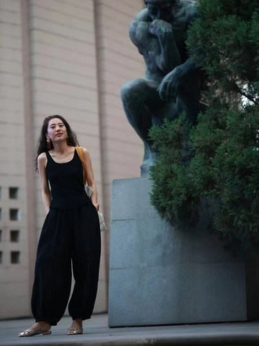 悦迷Art Nuts 人生海海幸得一遇 松紧腰醋酸立裁诗意灯笼裤