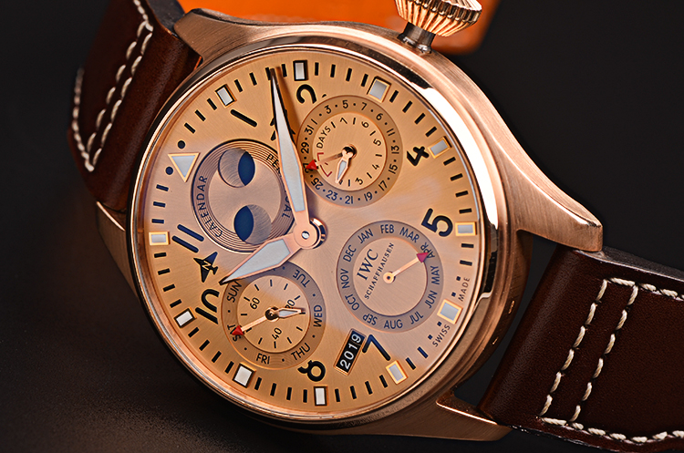 已售出【97新】万国大飞限量版玫瑰金万年历南北月相皮带男表IW502639