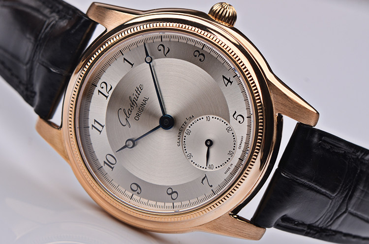 已售出【98新】格拉苏蒂参议员玫瑰金小三针手上链男表49-05-04-02-04