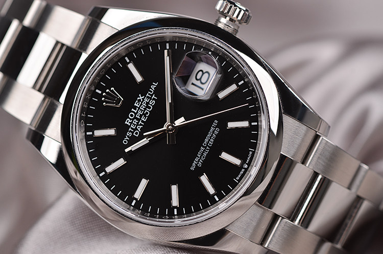 已售出【98新】劳力士新款日志型黑盘大三针日历自动钢带男表126200全套
