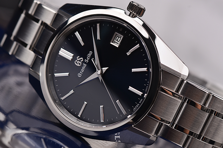 已售出【国行全新】精工GS黑面大三针日历石英钢带男表SBGP005G盒证齐