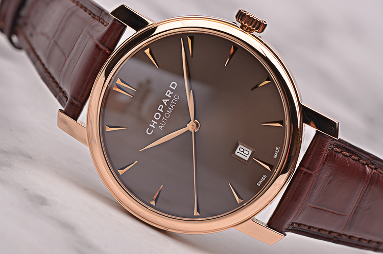 【97新】萧邦玫瑰金棕色面大三针日历自动机械男表161278-5012