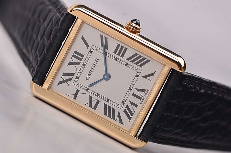 已售出【98新】卡地亚坦克黄金及钢超薄两针石英皮带腕表W5200004