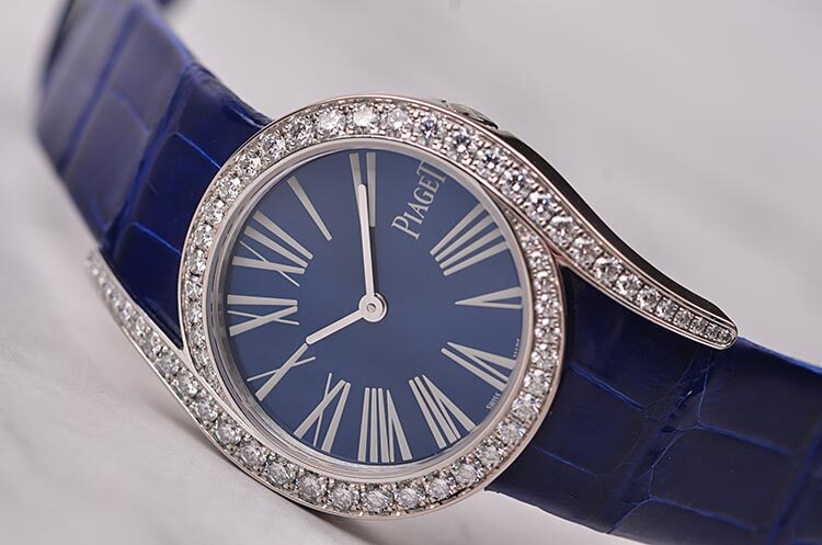 已售出【98新】伯爵LIMELIGHT GALA白金蓝面镶钻石英皮带女表G0A42163