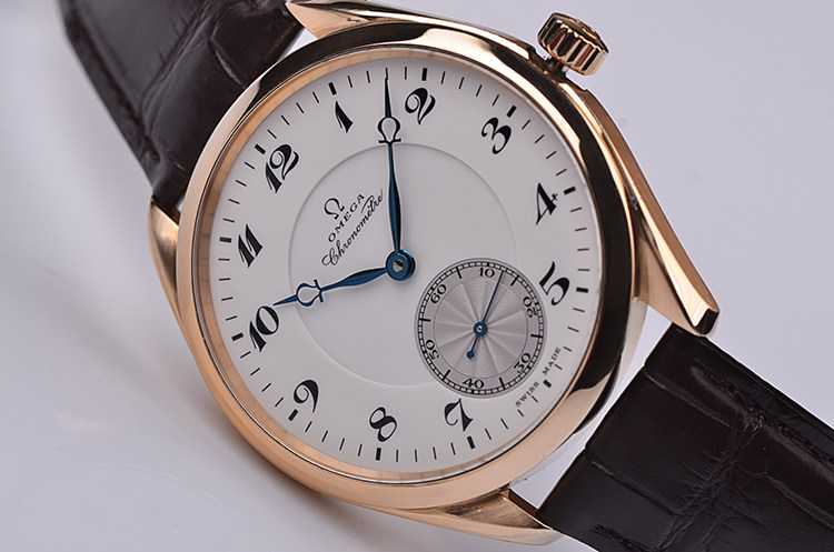 已售出【98新】欧米茄超级大海马玫瑰金珐琅面男表231.53.49.10.04.002