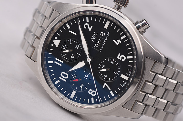 已售出【98新】万国飞行员黑盘计时双历自动机械钢带男表iw371704有保卡