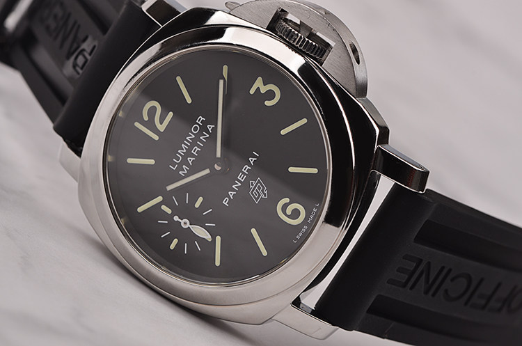 已售出【98新】沛纳海黑盘小三针手上链胶带男表pam01005有保卡发票