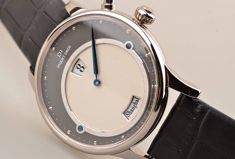 已售出【97新】雅克德罗白金世界时跳时规范指针自动机械男表J010124201