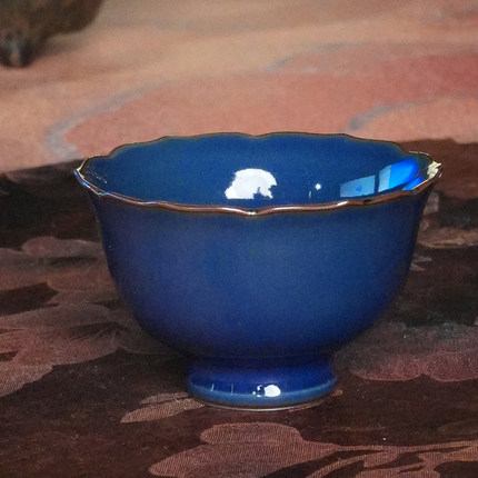 官窑陶瓷茶具庄老师手作原矿泥料铁胎佛青小高足莲花品茗杯