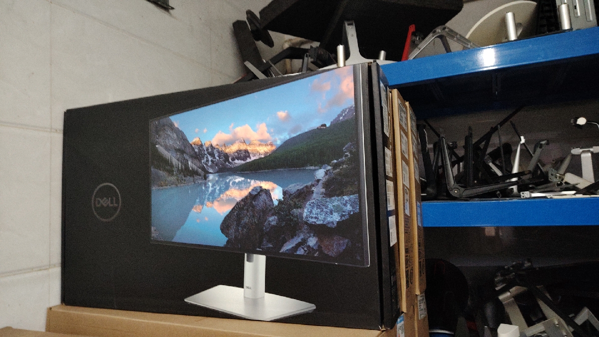 戴尔U2424HX U2424H显示器hdmi和dp和type-c接口 升降旋转