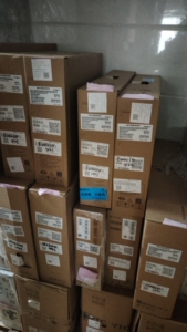 全新戴尔 SE2422HR SE2422H SE2422HM SE2425HM 24寸官换显示器