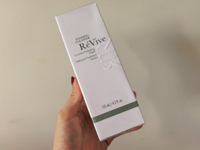 Revive 瑞维斐光彩青瓜洁面温和清洁长效保湿舒缓修护焕亮 125ml