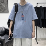 宝蓝色